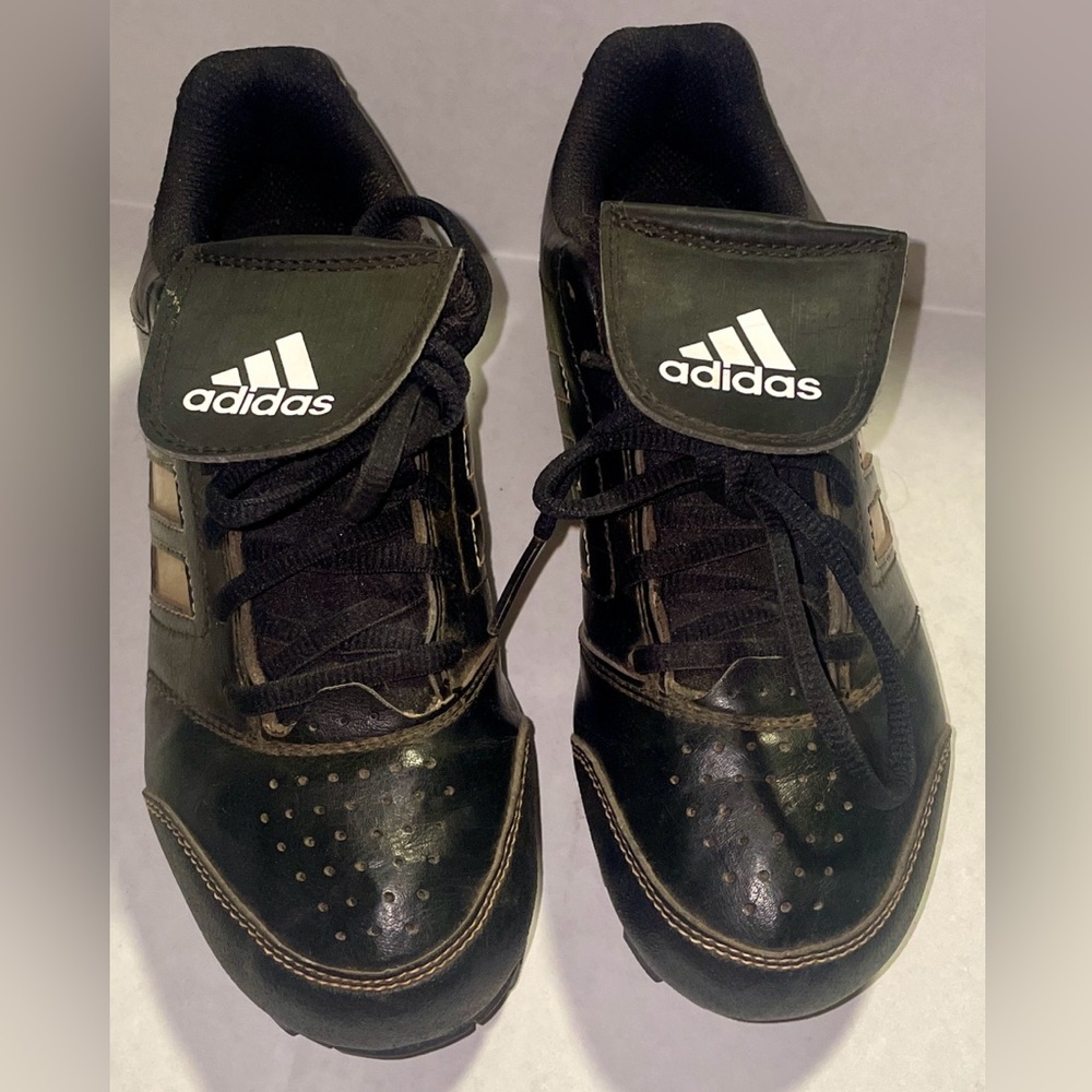Adidas baseball and softball cleats youth 2.5